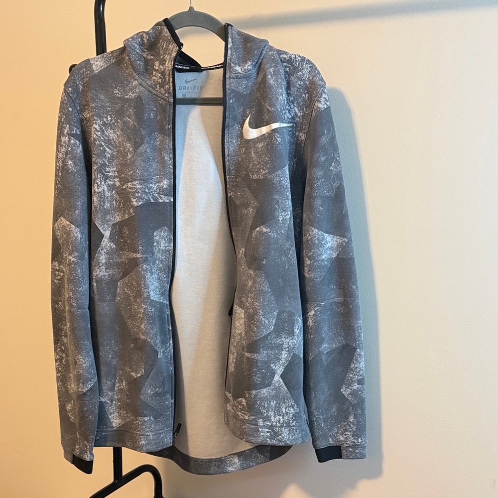 Nike Black and Gray Patterned Jacket